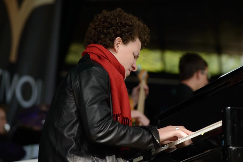  20140503_PB8_9407.JPG </br ><small> 2014-05-03 14:11</br >NIKON D800 + 70.0-200.0 mm f/2.8<br /> 180mm 1/500s f/5.6 ISO 200</small>