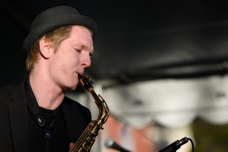  20150502_PB8_7829.JPG </br ><small> 2015-05-02 19:05</br >NIKON D800 + 150.0-600.0 mm f/5.0-6.3<br /> 350mm 1/500s f/6 ISO 220</small>