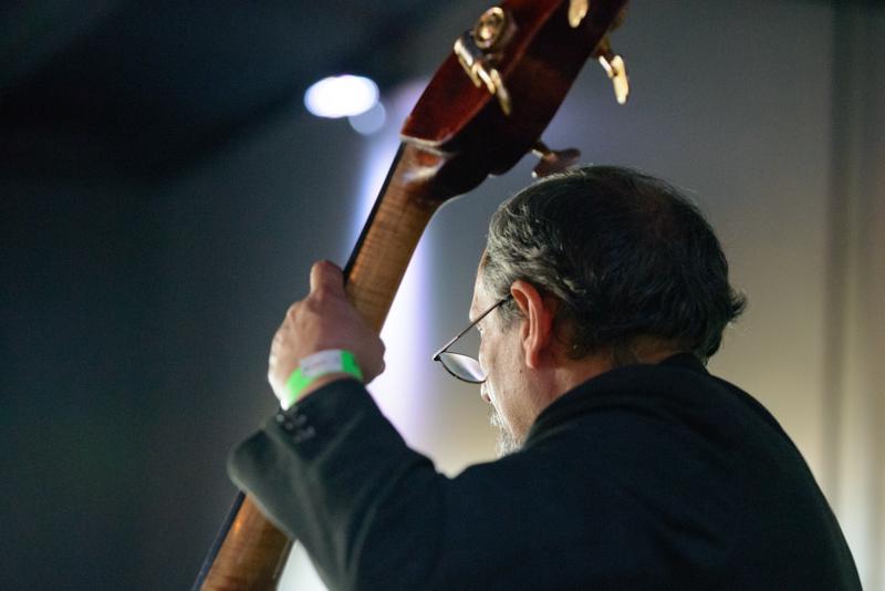  20150502_PB8_7853.JPG </br ><small> 2015-05-02 19:17</br >NIKON D800 + 70.0-200.0 mm f/2.8<br /> 116mm 1/125s f/2.8 ISO 5600</small>