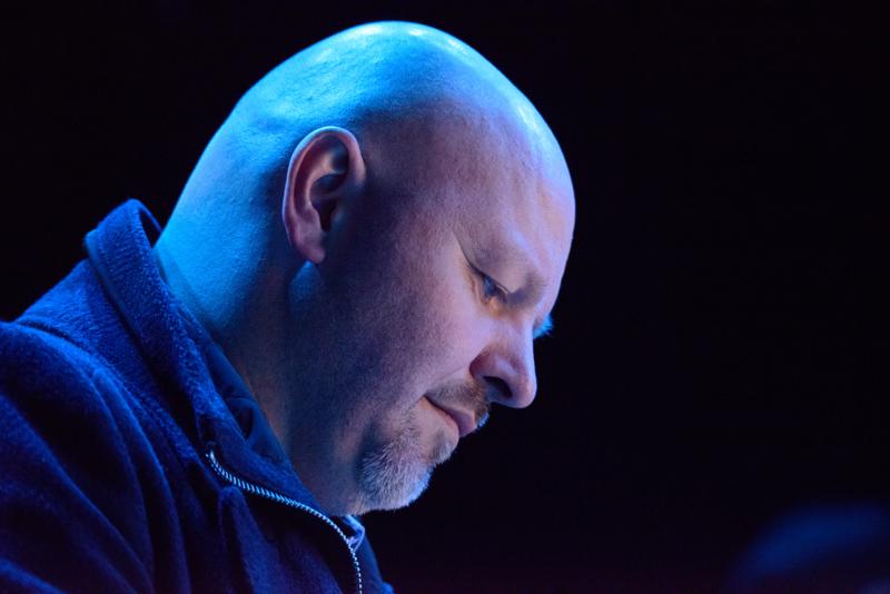  20150502_PB8_8002.JPG </br ><small> 2015-05-02 21:22</br >NIKON D800 + 150.0-600.0 mm f/5.0-6.3<br /> 320mm 1/320s f/5.6 ISO 12800</small>