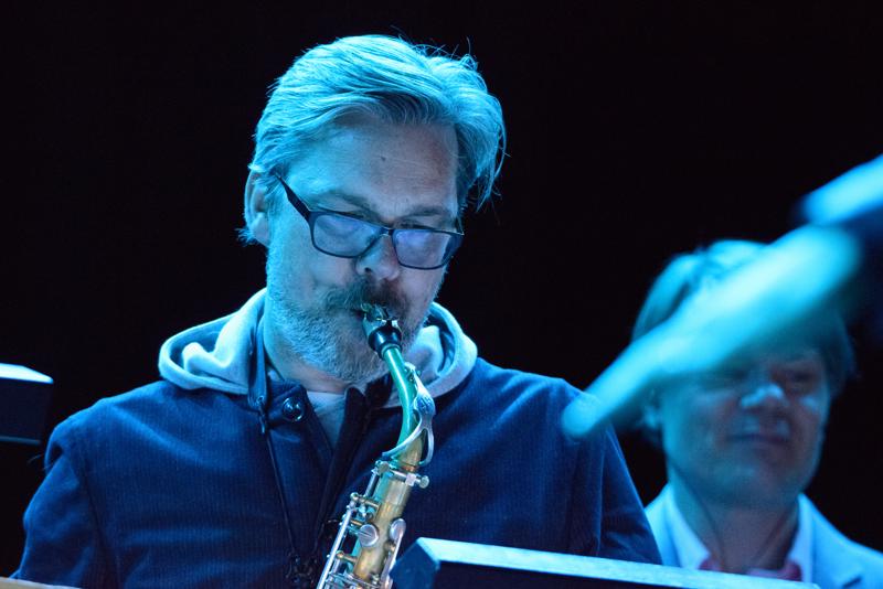  20150502_PB8_8007.JPG </br ><small> 2015-05-02 21:22</br >NIKON D800 + 150.0-600.0 mm f/5.0-6.3<br /> 300mm 1/320s f/5.6 ISO 12800</small>