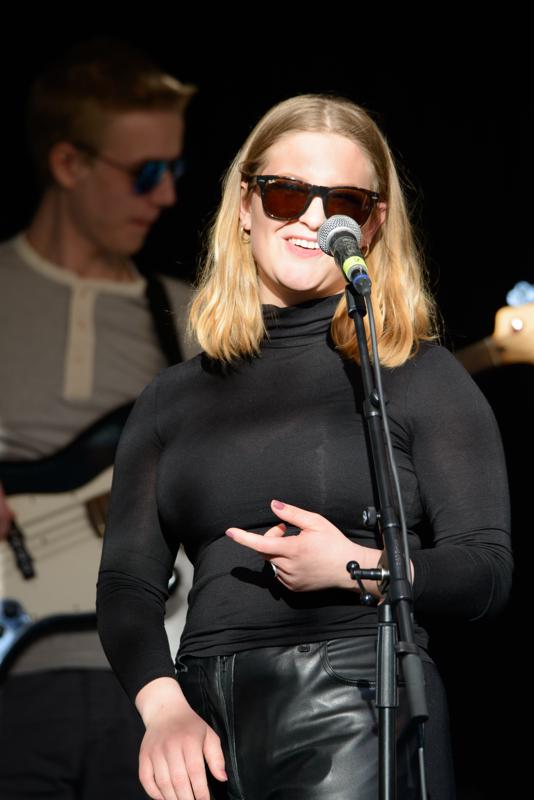  20150502_PB8_7757.JPG </br ><small> 2015-05-02 18:38</br >NIKON D800 + 150.0-600.0 mm f/5.0-6.3<br /> 400mm 1/500s f/6 ISO 560</small>