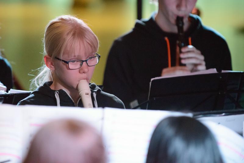  20150502_PB8_7922.JPG </br ><small> 2015-05-02 20:03</br >NIKON D800 + 70.0-200.0 mm f/2.8<br /> 200mm 1/250s f/2.8 ISO 12800</small>