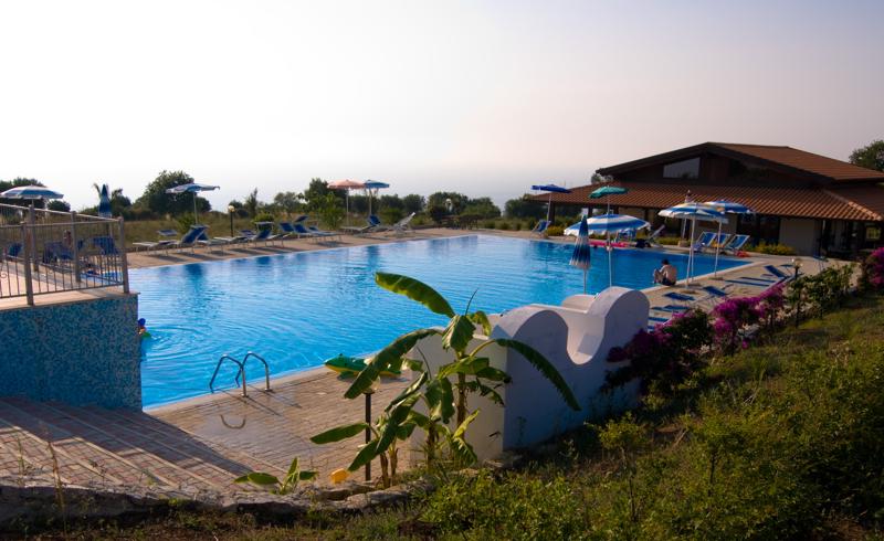  D3C_1726.jpg </br ><small> 2008-06-29 18:17</br >NIKON D300 22mm 1/320s f/8 ISO 100</small>