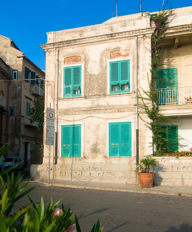  D3C_1771.jpg </br ><small> 2008-06-30 18:52</br >NIKON D300 18mm 1/320s f/5.6 ISO 100</small>