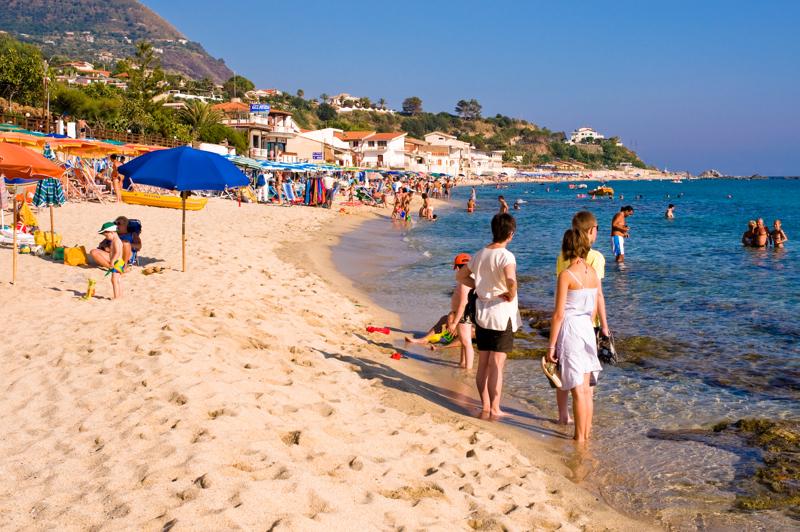  D3C_1959.jpg </br ><small> 2008-07-02 17:47</br >NIKON D300 35mm 1/500s f/8 ISO 200</small>