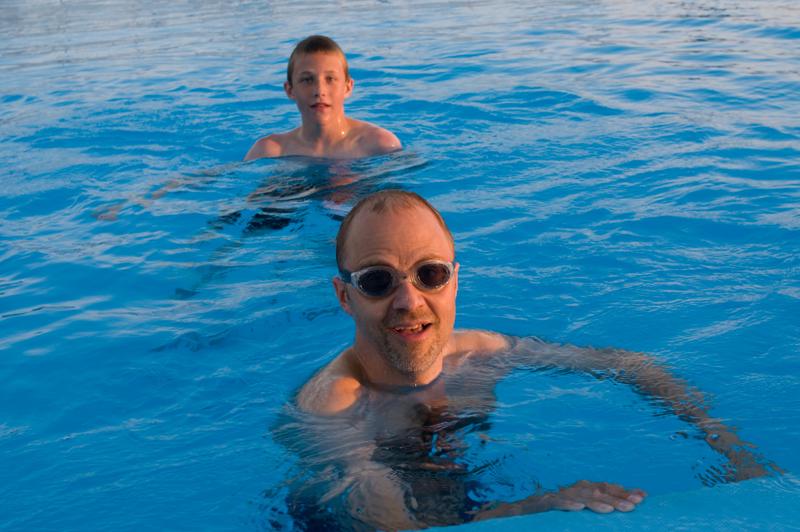  D3C_1996.jpg </br ><small> 2008-07-02 20:00</br >NIKON D300 35mm 1/80s f/8 ISO 200</small>