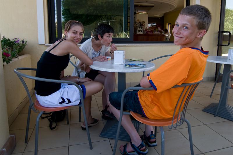  D3C_2092.jpg </br ><small> 2008-07-03 18:08</br >NIKON D300 12mm 1/160s f/5.6 ISO 200</small>