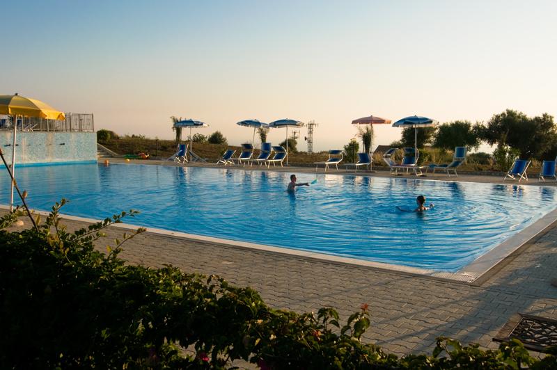  D3C_2097.jpg </br ><small> 2008-07-03 19:33</br >NIKON D300 24mm 1/640s f/8 ISO 200</small>