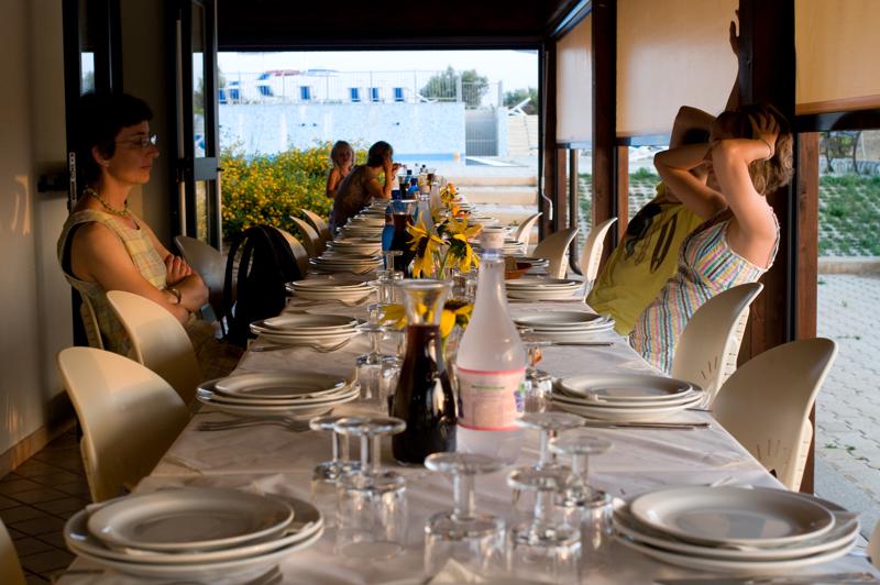  D3C_2332.jpg </br ><small> 2008-07-04 20:07</br >NIKON D300 35mm 1/60s f/5.6 ISO 500</small>