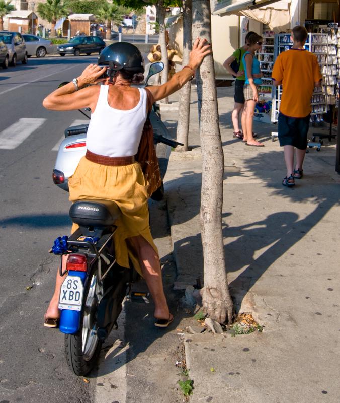  D3C_1736.jpg </br ><small> 2008-06-30 17:35</br >NIKON D300 24mm 1/320s f/8 ISO 100</small>