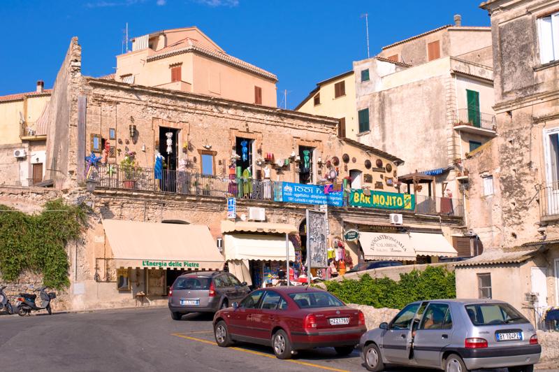  D3C_1744.jpg </br ><small> 2008-06-30 17:42</br >NIKON D300 35mm 1/320s f/8 ISO 100</small>