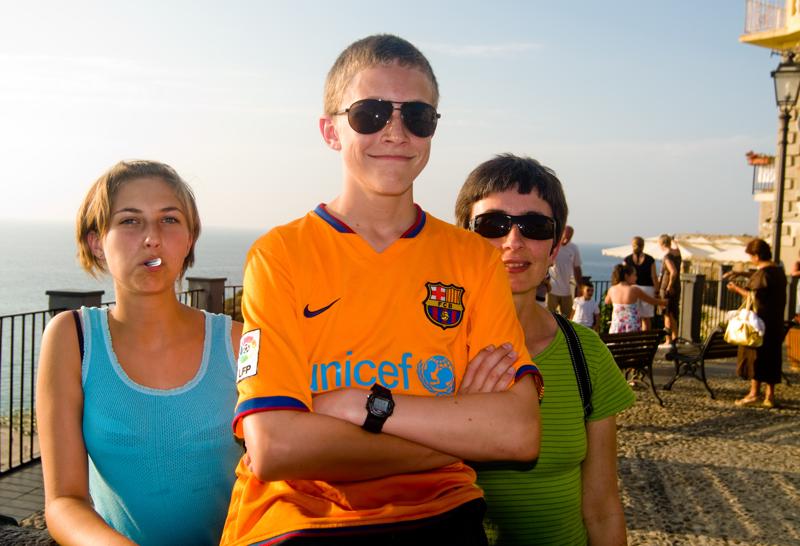  D3C_1774.jpg </br ><small> 2008-06-30 18:54</br >NIKON D300 24mm 1/250s f/5.6 ISO 100</small>