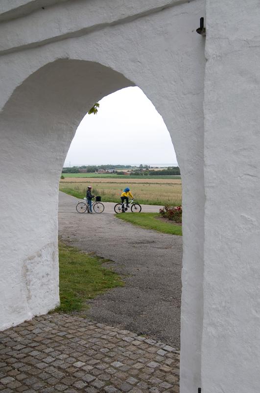  D3C_3524.jpg </br ><small> 2008-08-06 16:16</br >NIKON D300 24mm 1/160s f/8 ISO 200</small>