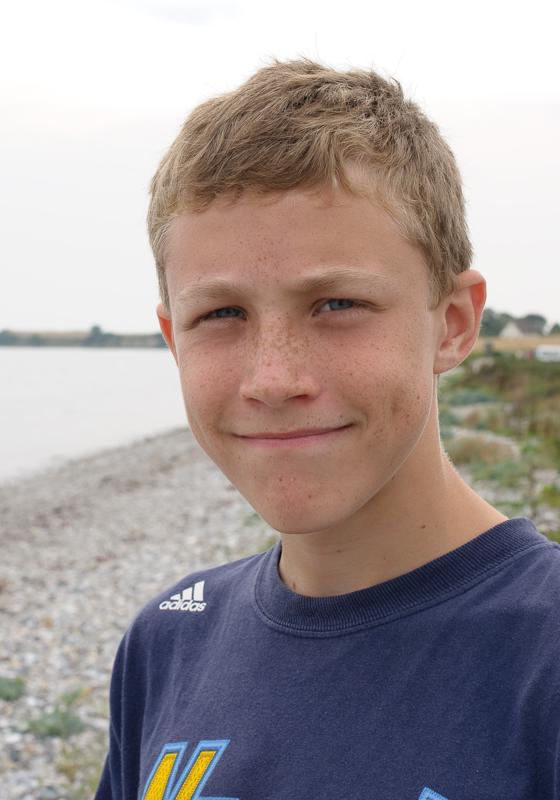  D3C_3559.jpg </br ><small> 2008-08-07 13:52</br >NIKON D300 35mm 1/400s f/8 ISO 200</small>