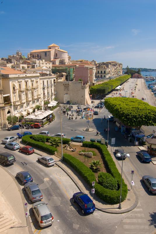  D2C_7619.jpg </br ><small> 2008-05-04 14:42</br >NIKON D200 20mm 1/320s f/8 ISO 100</small>