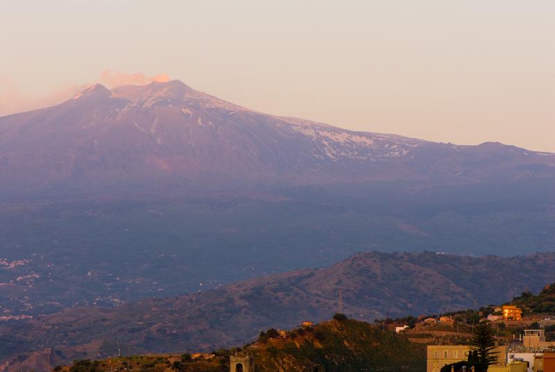  D2C_7758.jpg </br ><small> 2008-05-05 06:10</br >NIKON D200 105mm 1/40s f/5.6 ISO 100</small>