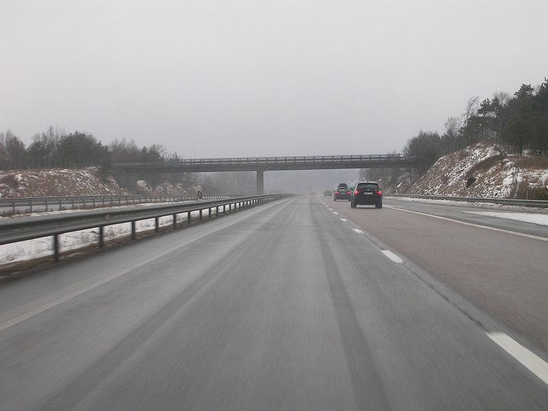  DSCN0781.JPG </br >          </br > <small> 2006-02-21 09:24</br >E3200 11.5mm 1/115s f/3.9 ISO 50</small>