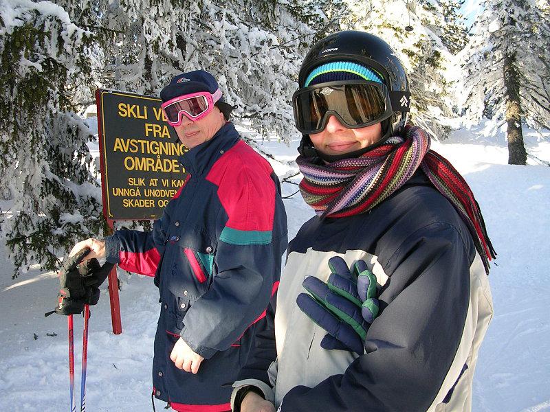  DSCN0809.JPG </br >          </br > <small> 2006-02-23 15:00</br >E3200 5.8mm 5/1233s f/2.8 ISO 50</small>