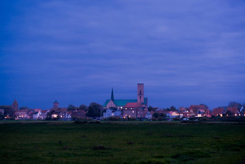  20121014_PB8_2890.JPG </br ><small> 2012-10-14 19:01</br >NIKON D800 + 24.0-70.0 mm f/2.8<br /> 70mm 10s f/5.6 ISO 100</small>