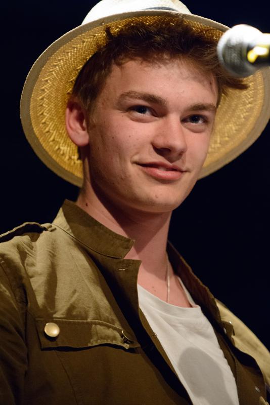  20130430_PB8_4808.JPG </br >Sant Annæ Big Band og MGK hold, Jazzhouse April 2013</br > <small> 2013-04-30 19:29</br >NIKON D800 + 70.0-200.0 mm f/2.8<br /> 190mm 1/30s f/2.8 ISO 6400</small>