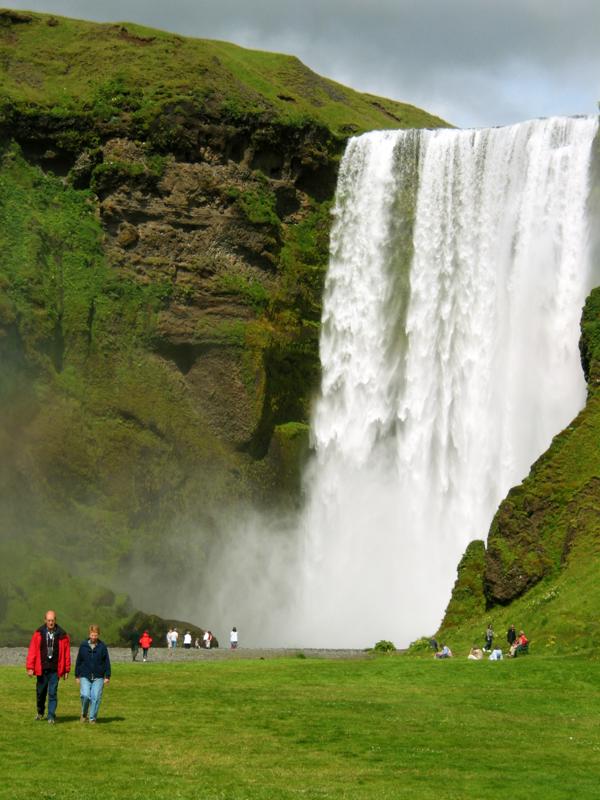  IMG_3413e.jpg </br ><small> 2003-07-27 16:49</br >Canon PowerShot G2 21mm 1/640s f/5.6 </small>